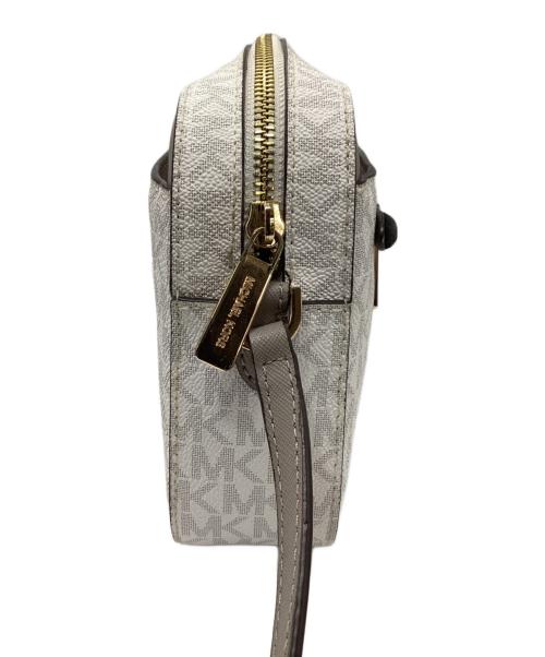 MICHAEL KORS（マイケル・コース）MICHAEL KORS (マイケル・コース) ショルダーバッグ ホワイトの古着・服飾アイテム