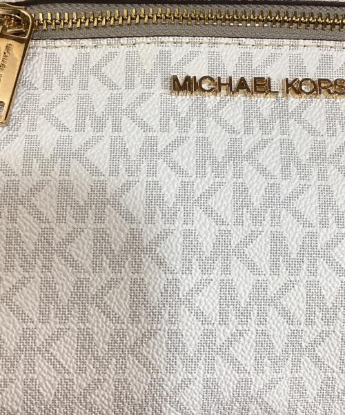MICHAEL KORS（マイケル・コース）MICHAEL KORS (マイケル・コース) ショルダーバッグ ホワイトの古着・服飾アイテム
