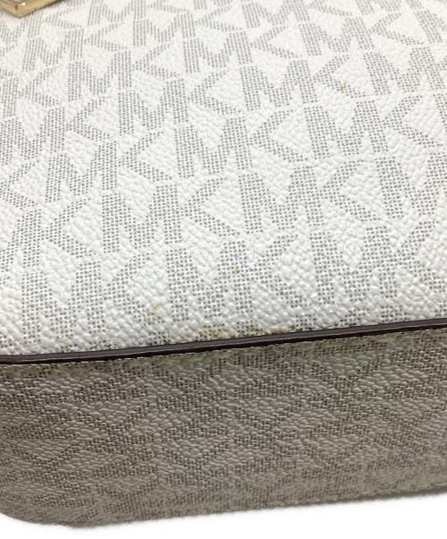 MICHAEL KORS（マイケル・コース）MICHAEL KORS (マイケル・コース) ショルダーバッグ ホワイトの古着・服飾アイテム