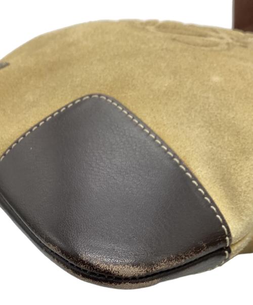 LOEWE（ロエベ）LOEWE (ロエベ) アナグラムスエードショルダーバッグ ベージュの古着・服飾アイテム