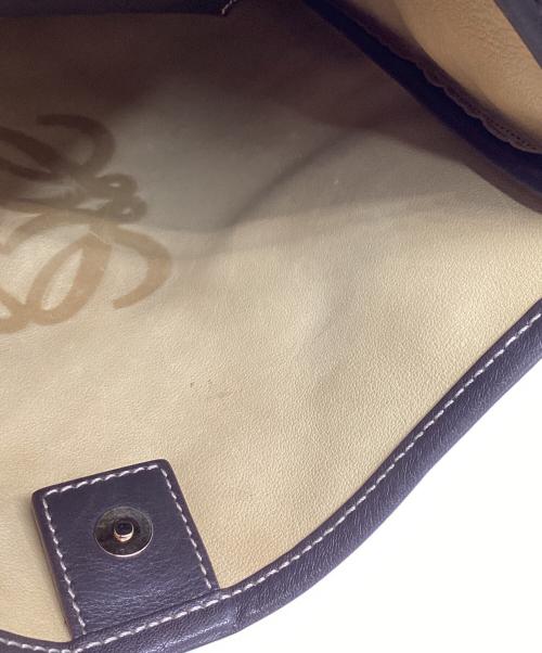 LOEWE（ロエベ）LOEWE (ロエベ) アナグラムスエードショルダーバッグ ベージュの古着・服飾アイテム