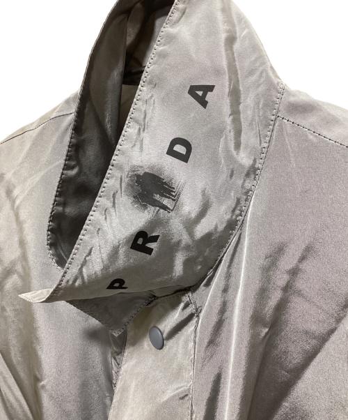 PRADA（プラダ）PRADA (プラダ) バックプリント シルクジャンプスーツ グレー サイズ:SIZE XSの古着・服飾アイテム