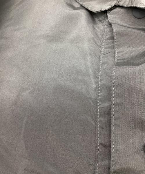 PRADA（プラダ）PRADA (プラダ) バックプリント シルクジャンプスーツ グレー サイズ:SIZE XSの古着・服飾アイテム