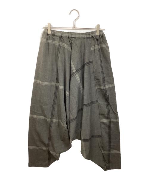 ISSEY MIYAKE  PwRMANwNTw（イッセイミヤケ ペルマネンテ）ISSEY MIYAKE  PwRMANwNTw (イッセイミヤケ ペルマネンテ) デザインサルエルパンツ グレー サイズ:Mの古着・服飾アイテム