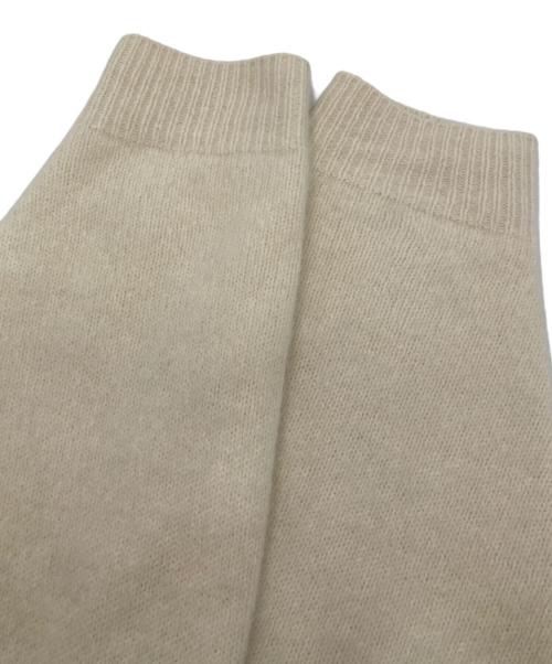 ELENDEEK（エレンディーク）ELENDEEK (エレンディーク) FOX WOOL ASYMMETRY KT アイボリー サイズ:Freeの古着・服飾アイテム