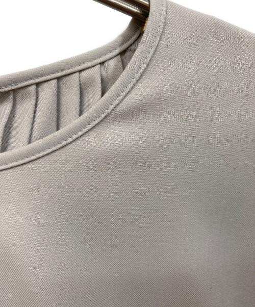 LE PHIL（ル フィル）LE PHIL (ル フィル) バックプリーツブラウス アイボリー サイズ:	SIZE Freeの古着・服飾アイテム