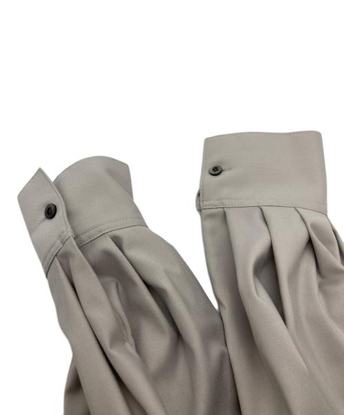 LE PHIL（ル フィル）LE PHIL (ル フィル) バックプリーツブラウス アイボリー サイズ:	SIZE Freeの古着・服飾アイテム