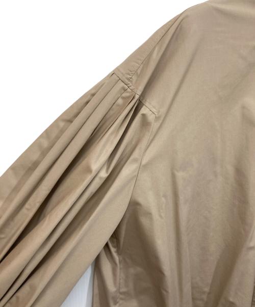 LE PHIL（ル フィル）LE PHIL (ル フィル) ライトタイプライターギャザーブラウス ベージュ サイズ:SIZE Freeの古着・服飾アイテム