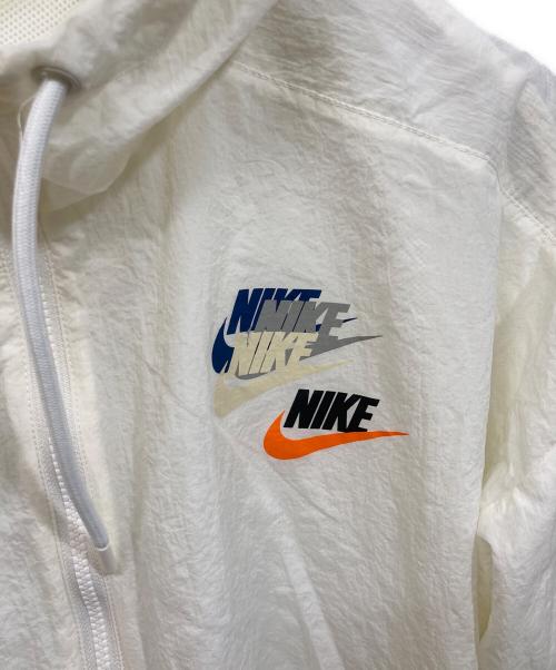 NIKE（ナイキ）NIKE (ナイキ) ナイロンジャケット ホワイト サイズ:	SIZE Sの古着・服飾アイテム
