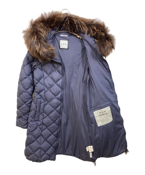 TATRAS（タトラス）TATRAS (タトラス) キルティングラクーンファー付きロングダウンコート ネイビー サイズ:SIZE 01の古着・服飾アイテム