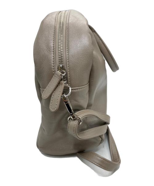 ear PAPILLONNER（イアパピヨネ）ear PAPILLONNER (イアパピヨネ) エンボスボストンバッグの古着・服飾アイテム