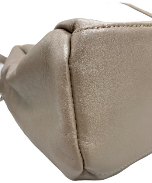 ear PAPILLONNER（イアパピヨネ）ear PAPILLONNER (イアパピヨネ) エンボスボストンバッグの古着・服飾アイテム