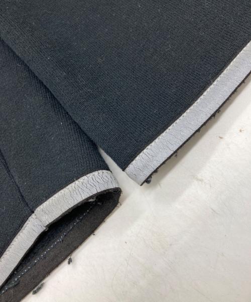 BELSTAFF（ベルスタッフ）BELSTAFF (ベルスタッフ) バックワッペンジップアップスウェット ブラック サイズ:	SIZE Lの古着・服飾アイテム