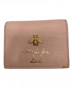 GUCCIグッチ）の古着「アニマリエ ビー コンパクトウォレット」｜ピンク