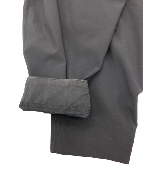 UNITED ARROWS & SONS（ユナイテッドアローズ アンド サンズ）UNITED ARROWS & SONS (ユナイテッドアローズ アンド サンズ) Vネックカーディガン ブラック サイズ:Sの古着・服飾アイテム