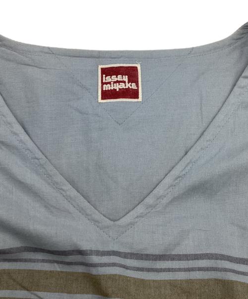 ISSEY MIYAKE（イッセイミヤケ）ISSEY MIYAKE (イッセイミヤケ) デザインワンピース スカイブルー サイズ:実寸をご確認くださいの古着・服飾アイテム