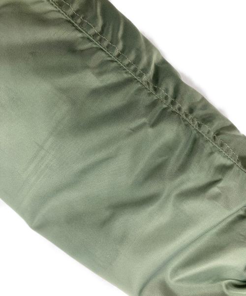 AVIREX（アヴィレックス）AVIREX (アヴィレックス) MA-1 COMMERCIAL TOP GUN MAVERICK カーキ サイズ:Mの古着・服飾アイテム