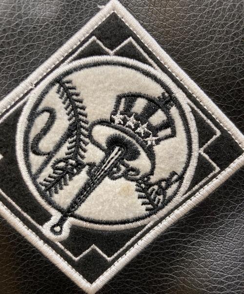 MLB（エムエルビー）MLB (エムエルビー) スタジャン ブラック サイズ:SIZE XLの古着・服飾アイテム