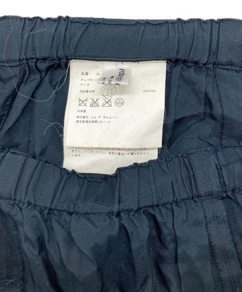 ROBE DE CHAMBRE COMME DES GARCONS（ローブドシャンブル コムデギャルソン）ROBE DE CHAMBRE COMME DES GARCONS (ローブドシャンブル コムデギャルソン) キュプラフリルカーゴスカート ブラック サイズ:不明の古着・服飾アイテム