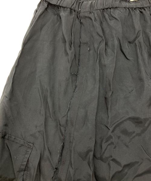ROBE DE CHAMBRE COMME DES GARCONS（ローブドシャンブル コムデギャルソン）ROBE DE CHAMBRE COMME DES GARCONS (ローブドシャンブル コムデギャルソン) キュプラフリルカーゴスカート ブラック サイズ:不明の古着・服飾アイテム