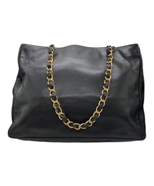 VALENTINO（ヴァレンティノ）VALENTINO (ヴァレンティノ) ロゴ型押しチェーンショルダーバッグ ブラックの古着・服飾アイテム