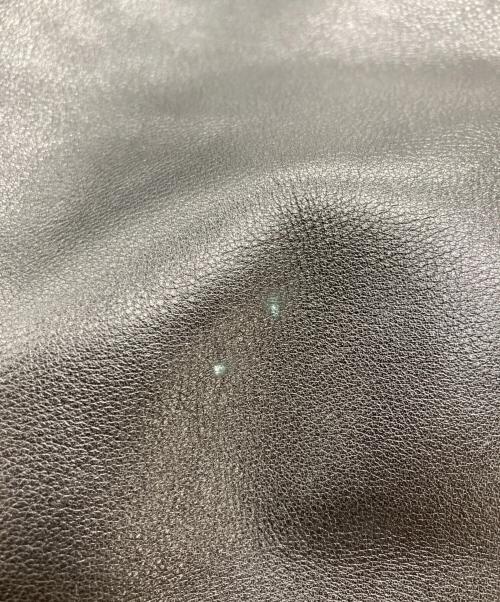 VALENTINO（ヴァレンティノ）VALENTINO (ヴァレンティノ) ロゴ型押しチェーンショルダーバッグ ブラックの古着・服飾アイテム