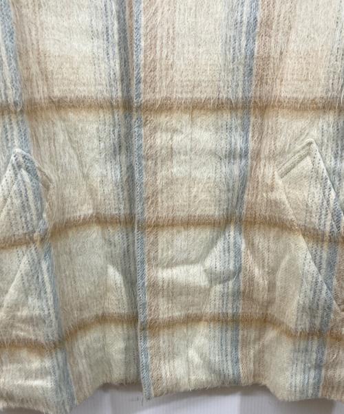 AURALEE（オーラリー）AURALEE (オーラリー) SURI ALPACA SHAGGY CHECK BLOUSON アイボリー サイズ:SIZE 4の古着・服飾アイテム