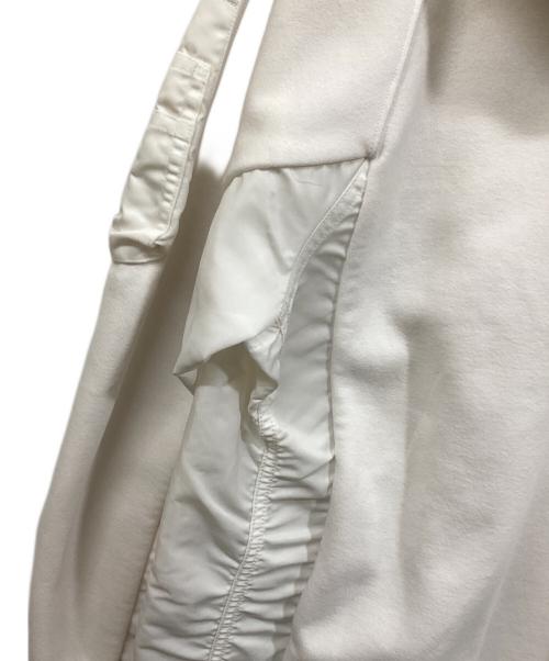 NIKE（ナイキ）NIKE (ナイキ) sacai (サカイ) NRG HOODY 再構築 フーディー ドッキング パーカー アイボリー サイズ:	SIZE Mの古着・服飾アイテム