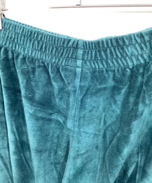 adidas Originals（アディダスオリジナル）adidas originals (アディダスオリジナル) ベロアトラックパンツ グリーン サイズ:SIZE Lの古着・服飾アイテム