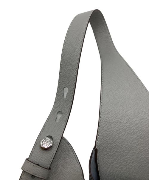 TORY BURCH（トリーバーチ）TORY BURCH (トリーバーチ) ロミー ホーボーバッグ グレーの古着・服飾アイテム