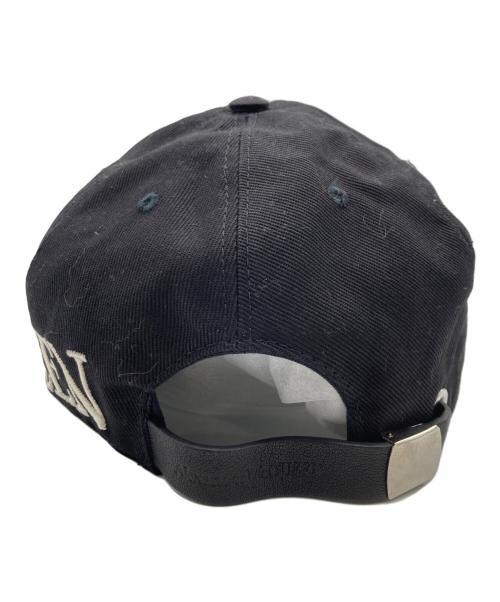 ALEXANDER McQUEEN（アレキサンダーマックイーン）ALEXANDER McQUEEN (アレキサンダーマックイーン) サイドロゴ ベースボールキャップ ブラック サイズ:SIZE Mの古着・服飾アイテム
