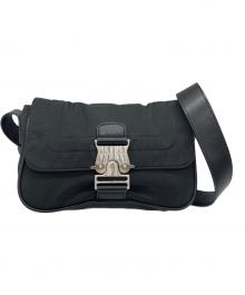 Matin Kim（マーティン・キム）の古着「MINI BUCKLE BAG」｜ブラック