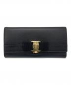 Salvatore Ferragamoサルヴァトーレ フェラガモ）の古着「ヴェラリボン長財布」｜ブラック
