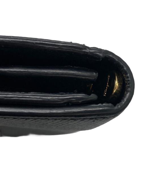 Salvatore Ferragamo（サルヴァトーレ フェラガモ）Salvatore Ferragamo (サルヴァトーレ フェラガモ) ヴェラリボン長財布 ブラックの古着・服飾アイテム