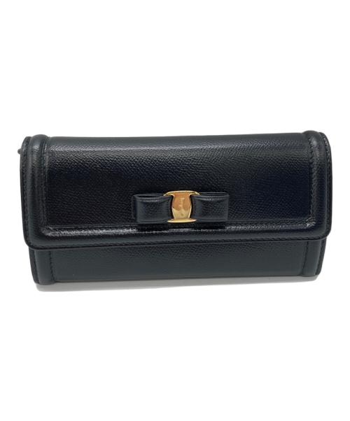 Salvatore Ferragamo（サルヴァトーレ フェラガモ）Salvatore Ferragamo (サルヴァトーレ フェラガモ) ヴェラリボン長財布 ブラックの古着・服飾アイテム