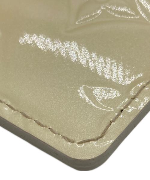 LOUIS VUITTON（ルイ ヴィトン）LOUIS VUITTON (ルイ ヴィトン) 小銭入れ ホワイトの古着・服飾アイテム