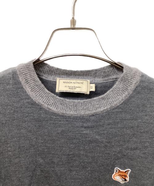 maison kitsune（メゾンキツネ）MAISON KITSUNE (メゾンキツネ) FOX HEAD PATCH ウール ニット グレー サイズ:SIZE XSの古着・服飾アイテム