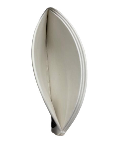 MM6 Maison Margiela（エムエムシックスメゾンマルジェラ）MM6 Maison Margiela (エムエムシックスメゾンマルジェラ) レザーカードケース ホワイト×ブラックの古着・服飾アイテム