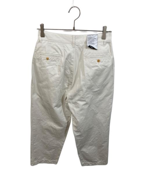 CIOTA（シオタ）CIOTA (シオタ) ツータックチノパンツ ホワイト サイズ:	SIZE 4の古着・服飾アイテム