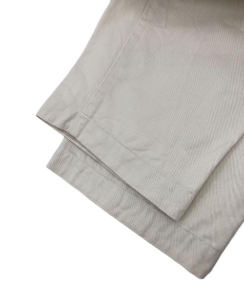 CIOTA（シオタ）CIOTA (シオタ) ツータックチノパンツ ホワイト サイズ:	SIZE 4の古着・服飾アイテム