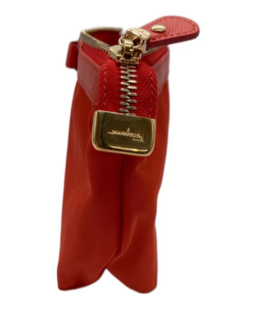 Salvatore Ferragamo（サルヴァトーレ フェラガモ）Salvatore Ferragamo (サルヴァトーレ フェラガモ) ヴァラリボンポーチ レッドの古着・服飾アイテム