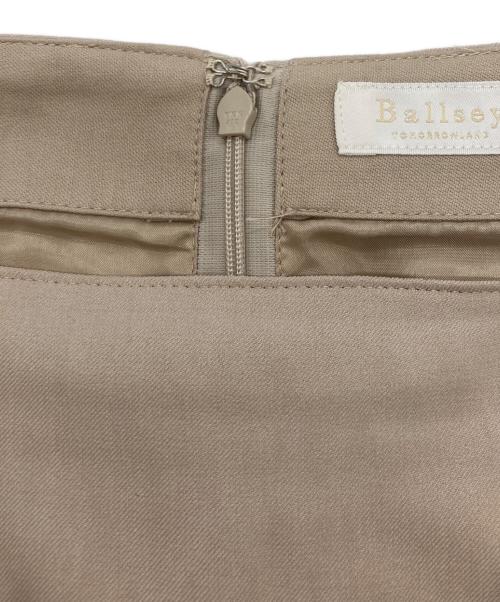 BALLSEY（ボールジィ）BALLSEY (ボールジィ) ブライトストレッチ タイトスカート ベージュ サイズ:	SIZE 38の古着・服飾アイテム
