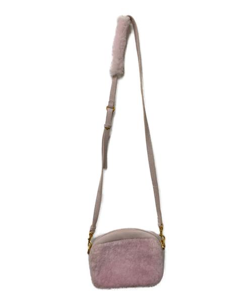 UGG（アグ）UGG (アグ) JANEY CROSBDY SHEEPSKIN ピンクの古着・服飾アイテム