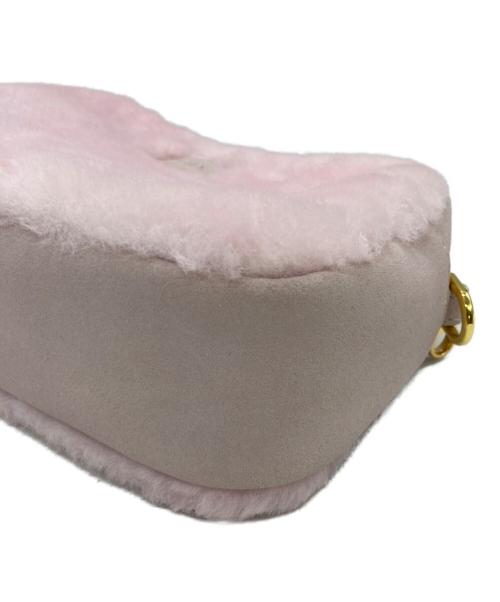 UGG（アグ）UGG (アグ) JANEY CROSBDY SHEEPSKIN ピンクの古着・服飾アイテム