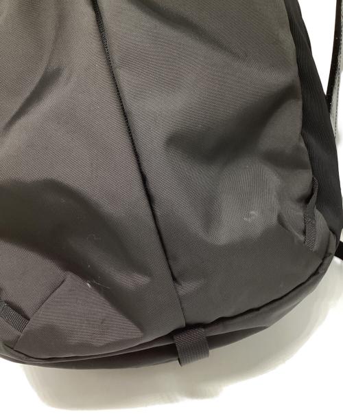 Patagonia（パタゴニア）Patagonia (パタゴニア) レフュジオデイパック グレーの古着・服飾アイテム