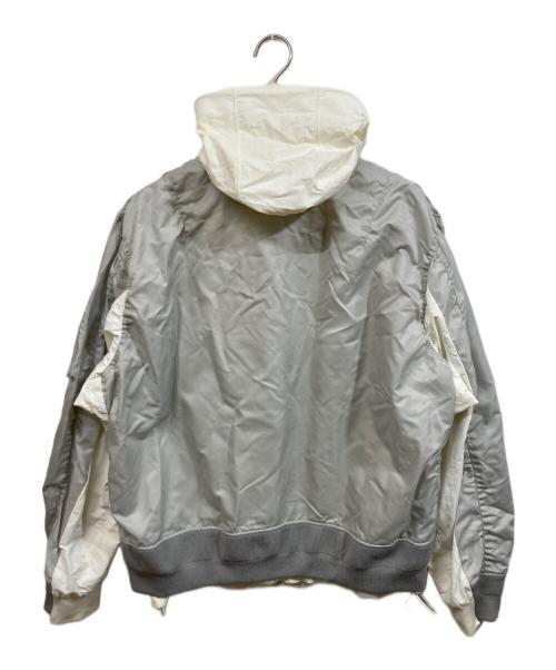 NIKE（ナイキ）NIKE (ナイキ) sacai (サカイ) NRG LAYERED JKT ホワイト サイズ:SIZE XLの古着・服飾アイテム