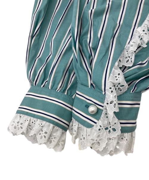 MUVEIL（ミュベール）MUVEIL (ミュベール) パールボタン ストライプ フリル プルオーバーブラウス グレー サイズ:	SIZE 38の古着・服飾アイテム