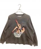 DAIRIKUダイリク）の古着「Pinup Girl Long Sleeve Tee」｜グレー