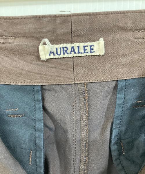 AURALEE（オーラリー）AURALEE (オーラリー) WASHED FINX HERRINGBONE SLACKS ブラウン サイズ:	SIZE 3の古着・服飾アイテム
