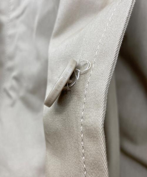 MM6 Maison Margiela（エムエムシックスメゾンマルジェラ）MM6 Maison Margiela (エムエムシックスメゾンマルジェラ) ロゴポンチョ ベージュ サイズ:SIZE 12Yの古着・服飾アイテム